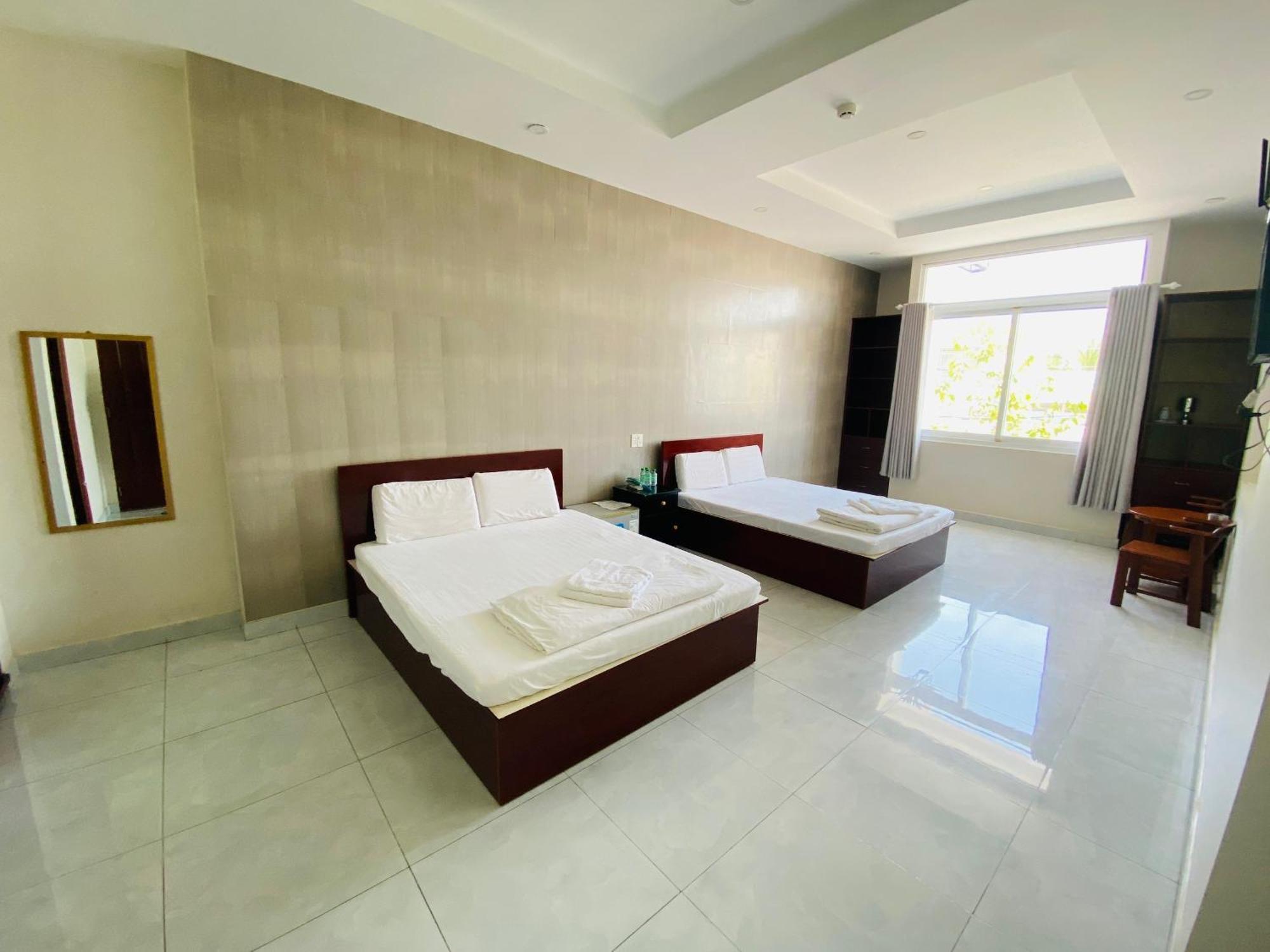 Phong Lan Guesthouse Chau Doc Exterior photo